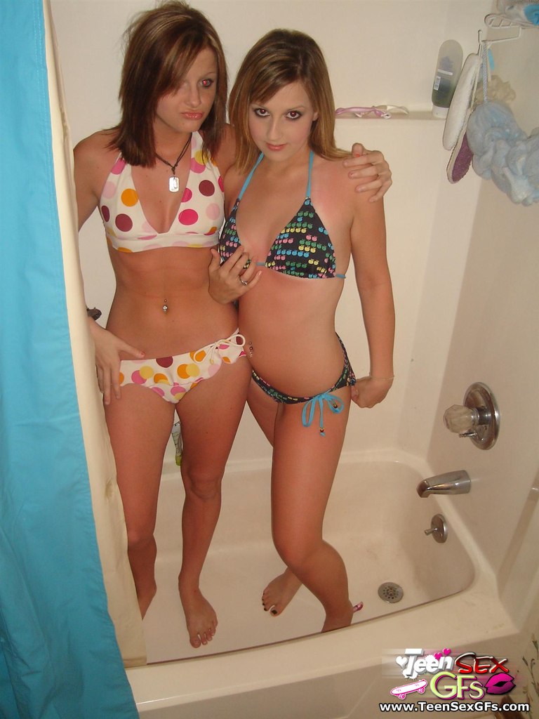 Amateur Teen Girlfriends In Mini Bikini — Hq Gf